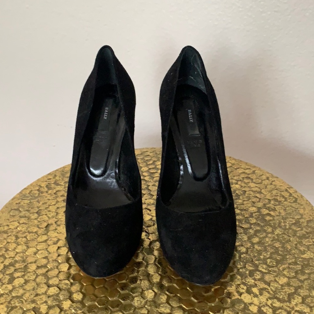 Bally Black Leather Suede Pumps